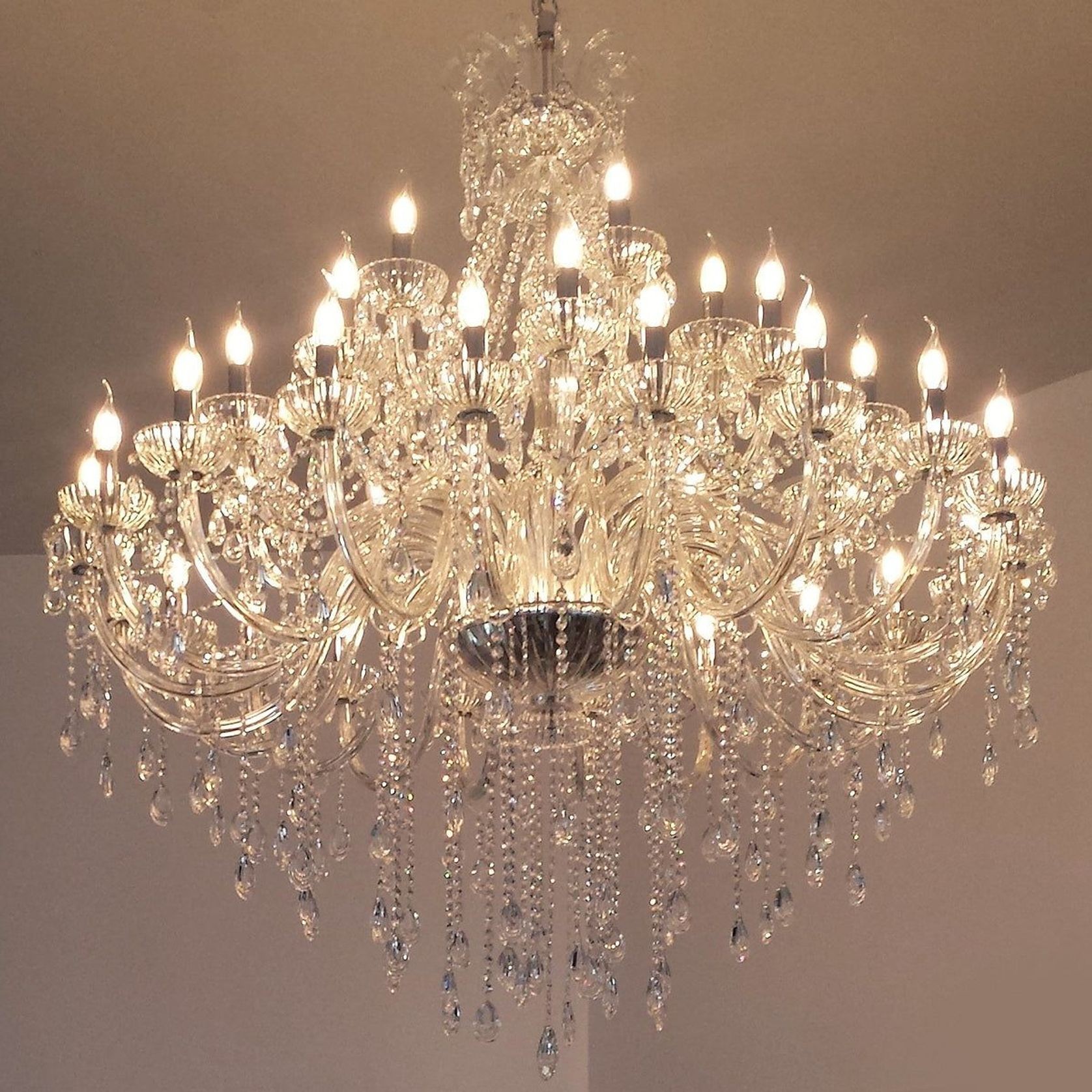 Hera 35 Light Chandelier gallery detail image