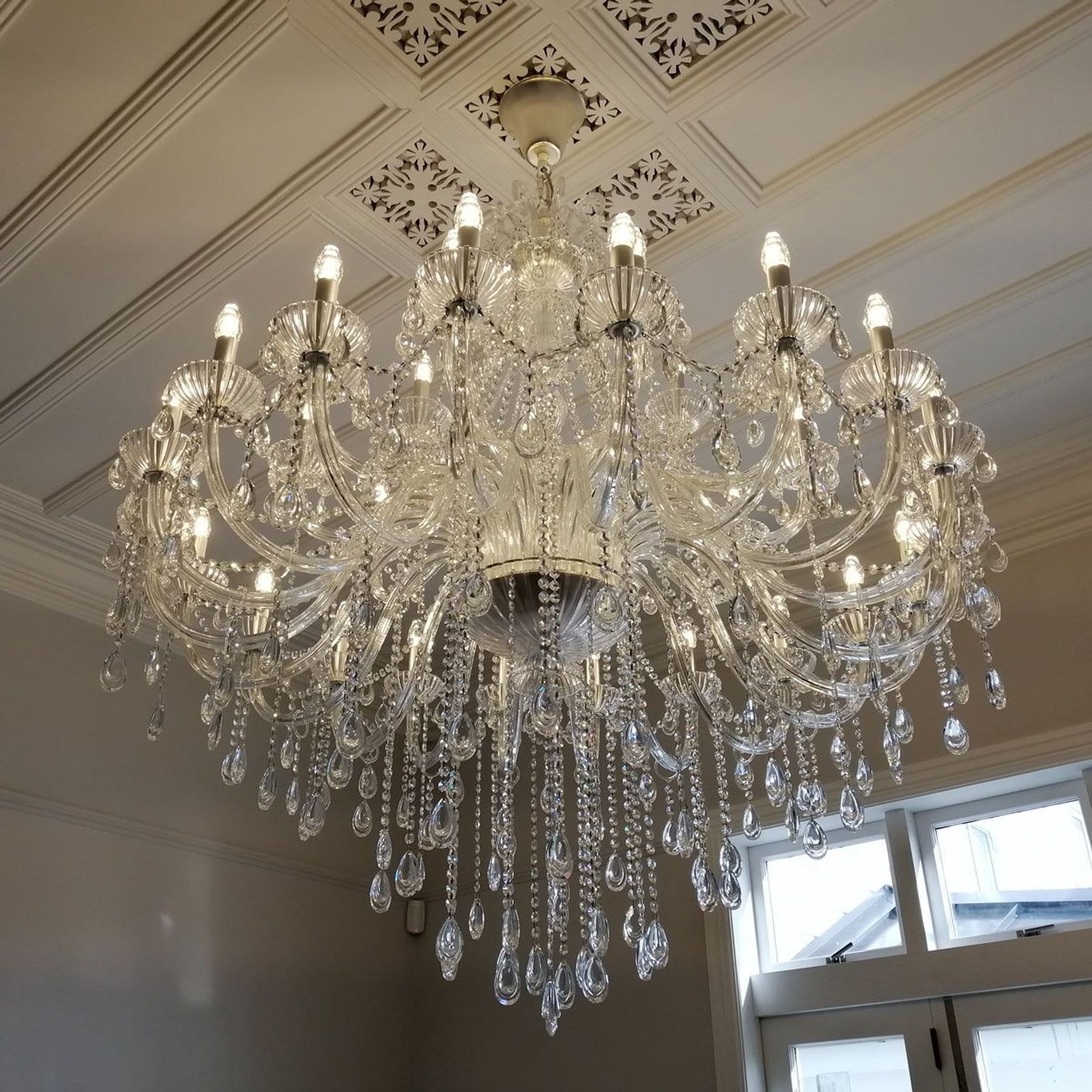 Hera 35 Light Chandelier gallery detail image