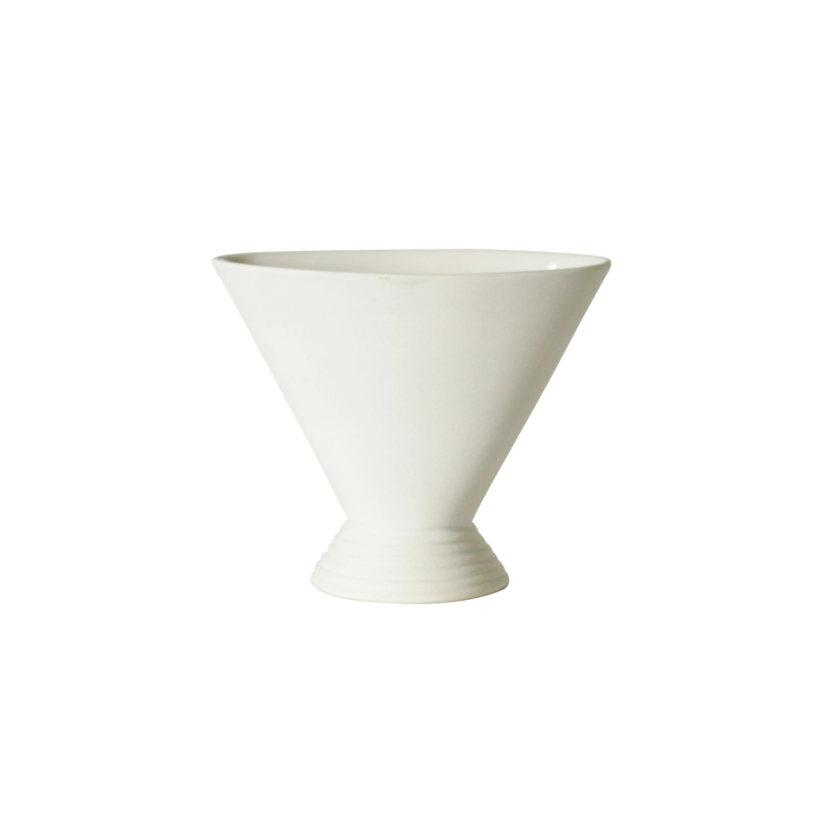 Scallop Vase Natural gallery detail image