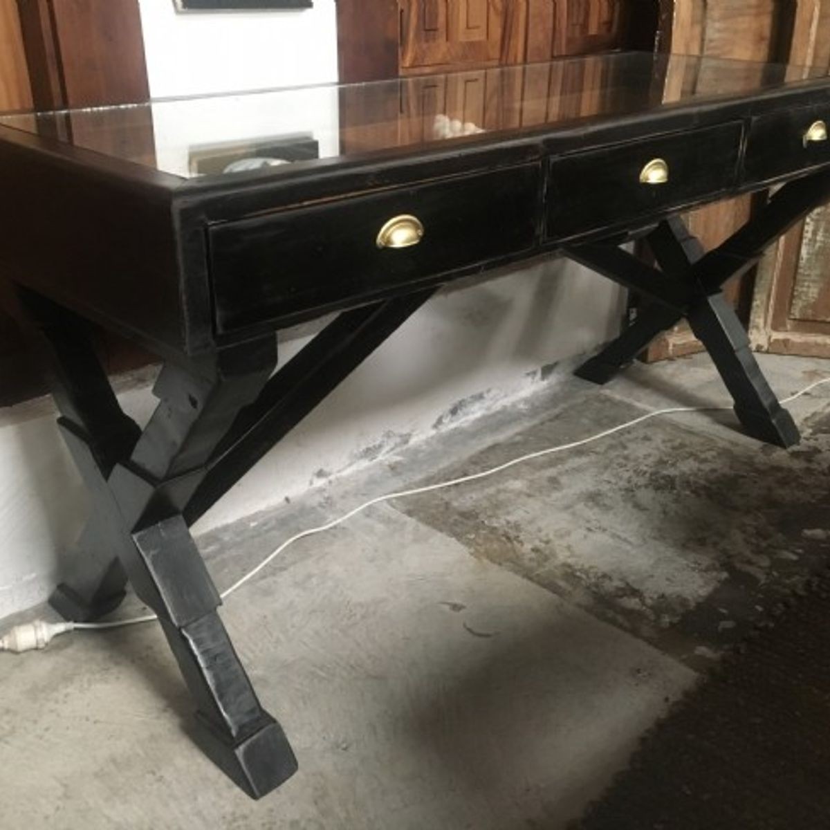Toulouse console shop table