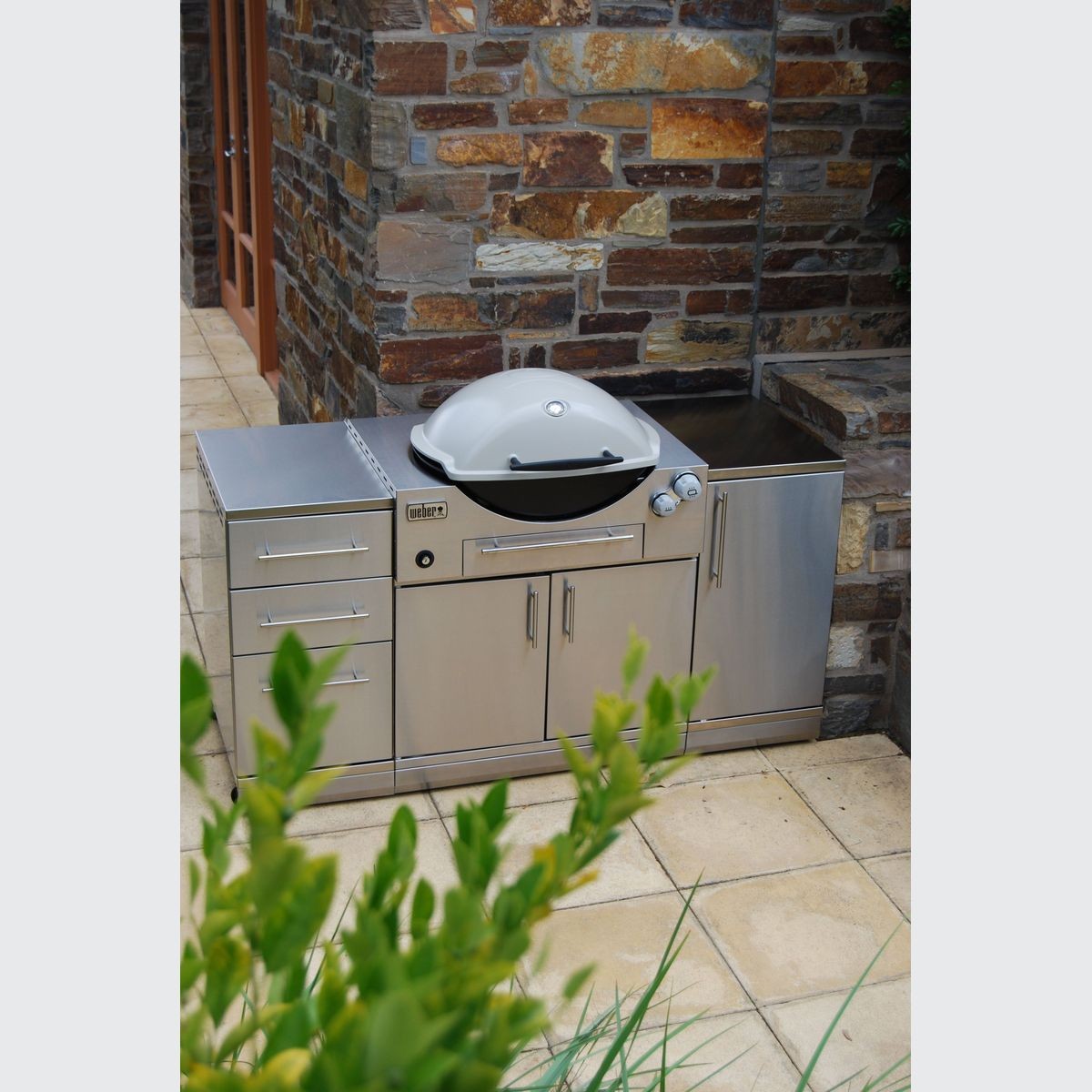 Weber q3600 online