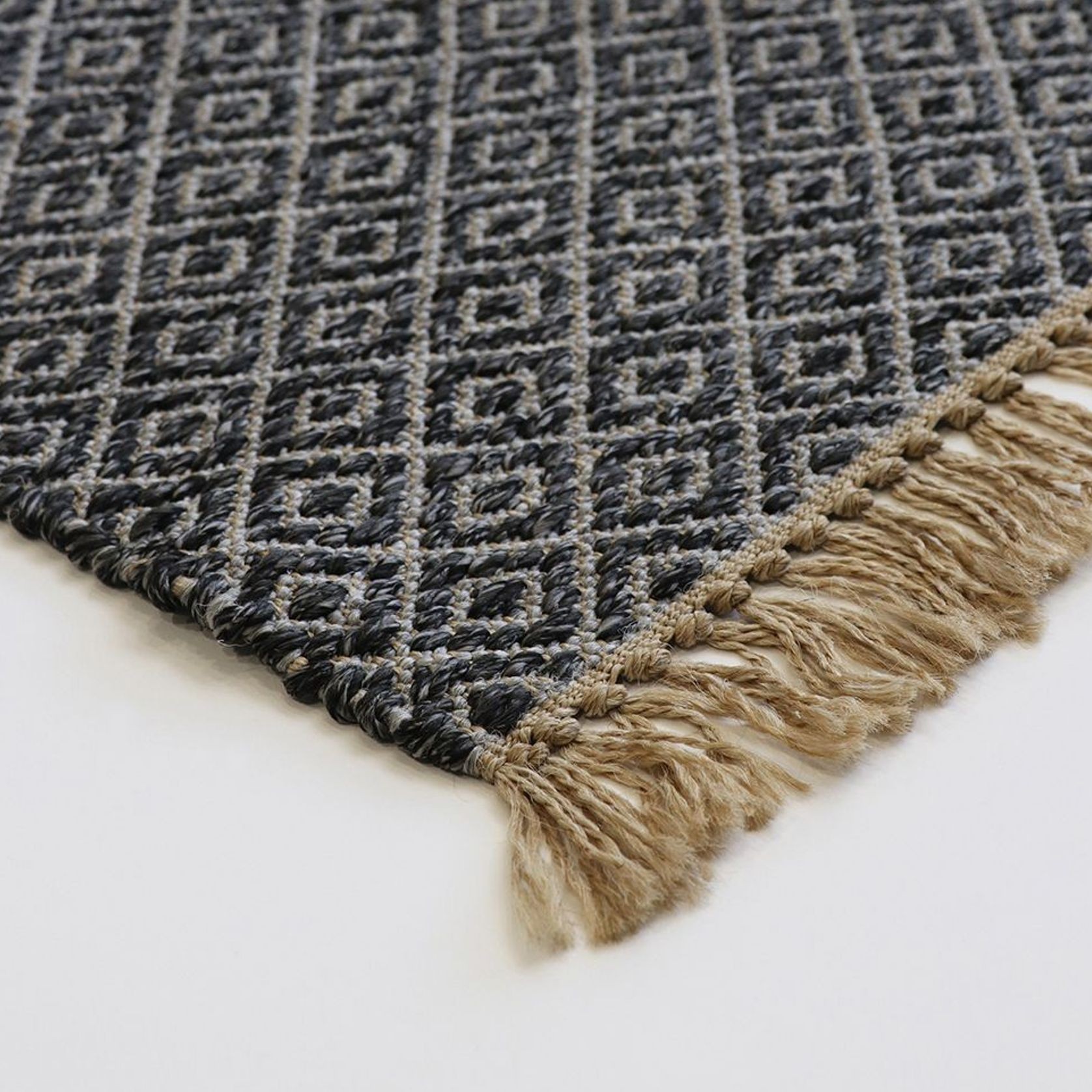 Baya Reef Outdoor Rug - Charcoal gallery detail image