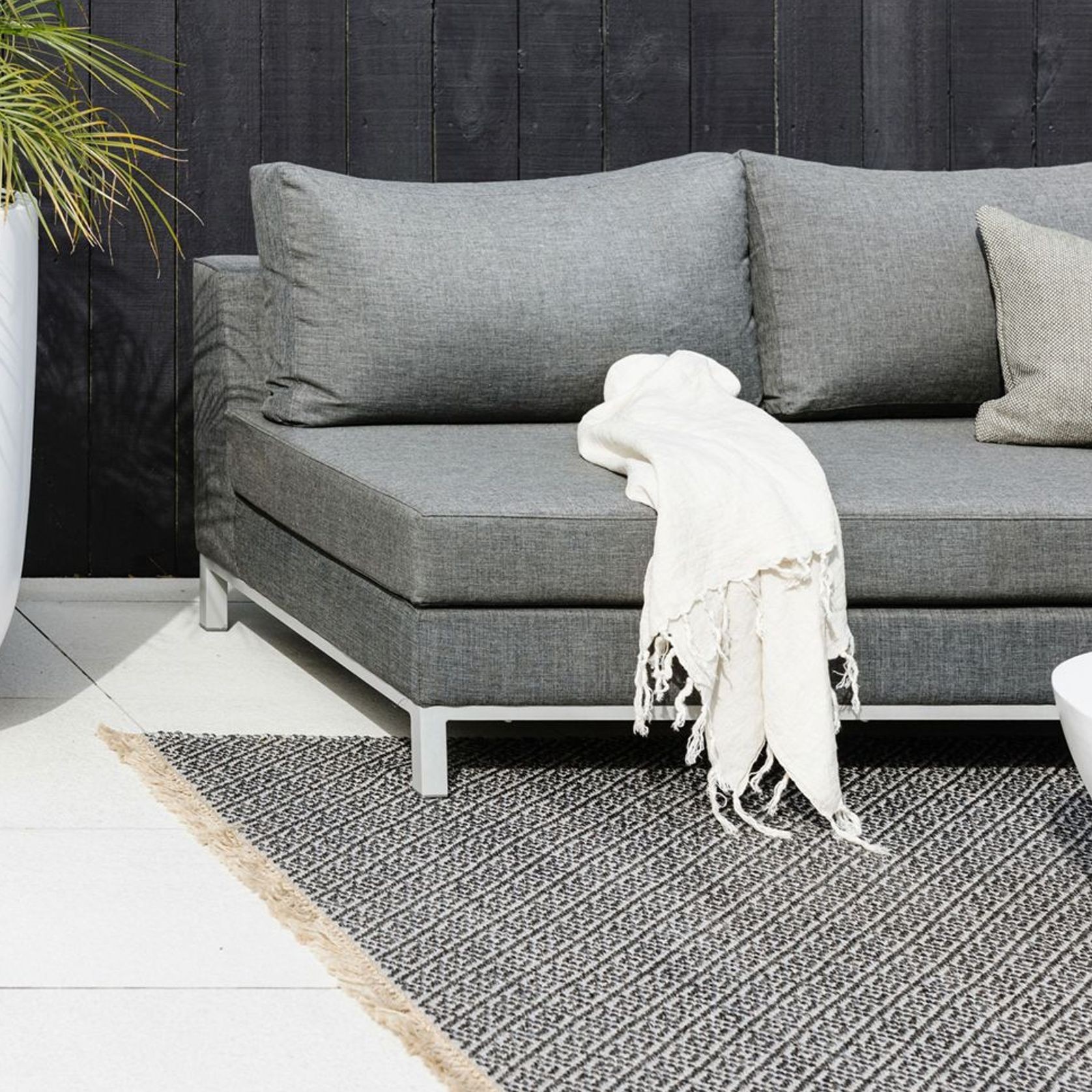 Baya Reef Outdoor Rug - Charcoal gallery detail image