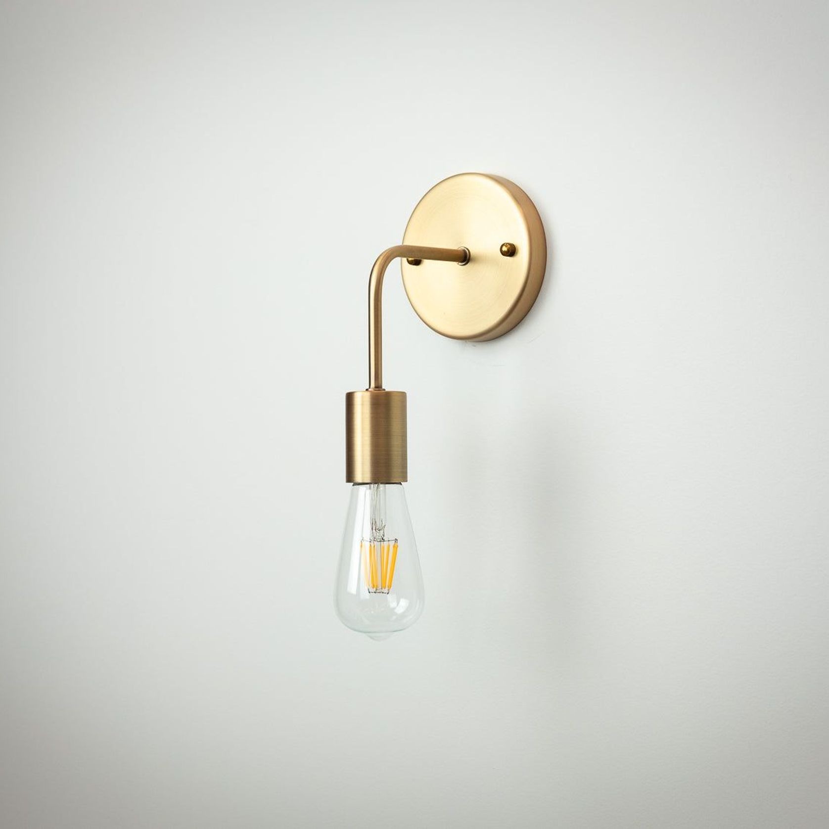 Modern Wall Light gallery detail image