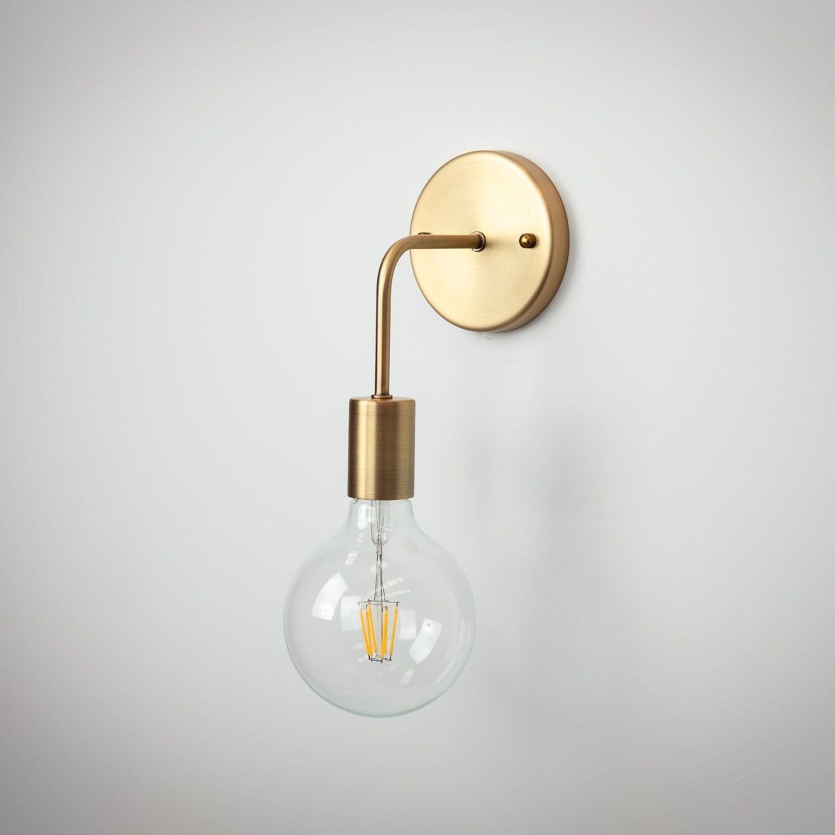 Modern Wall Light gallery detail image