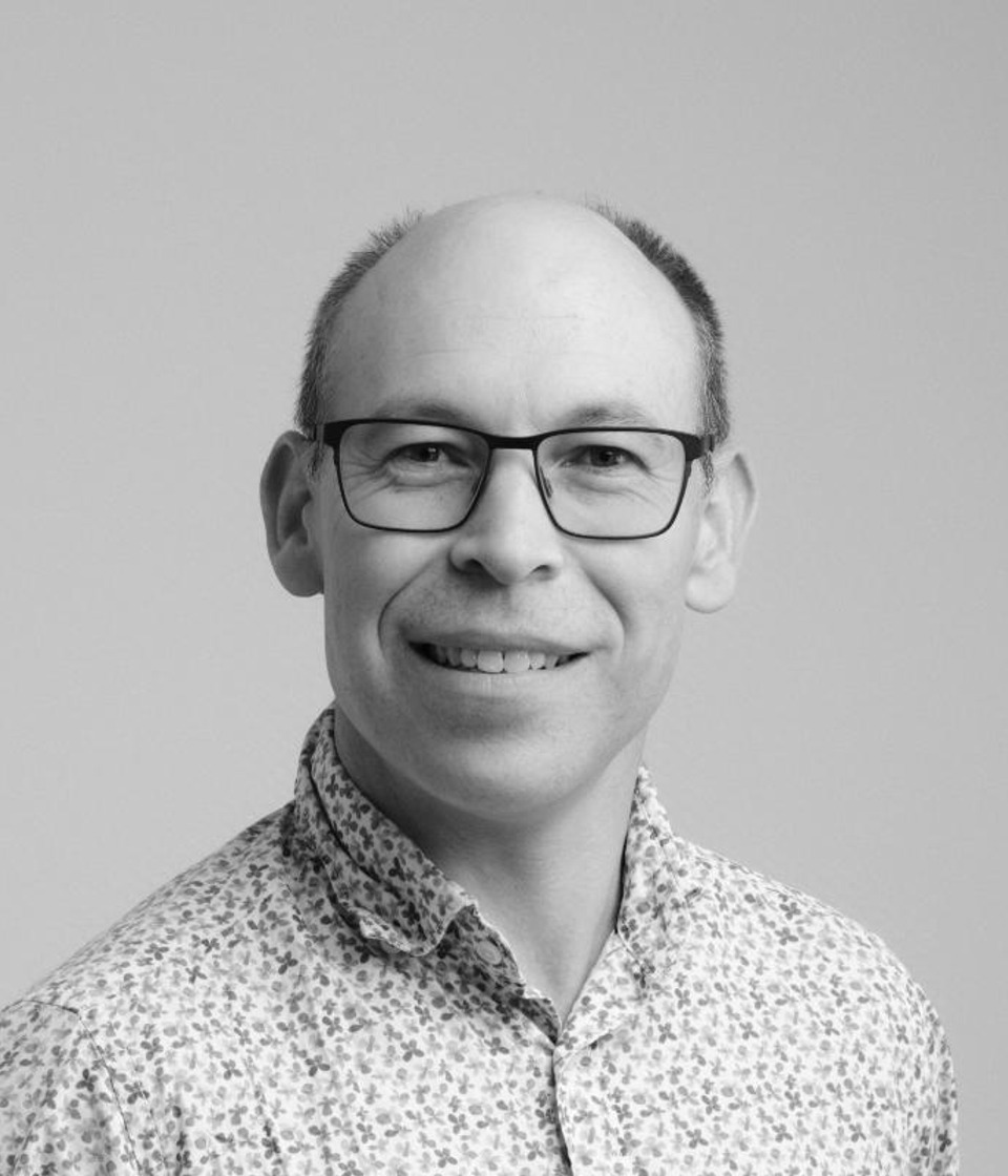 Simon Hall