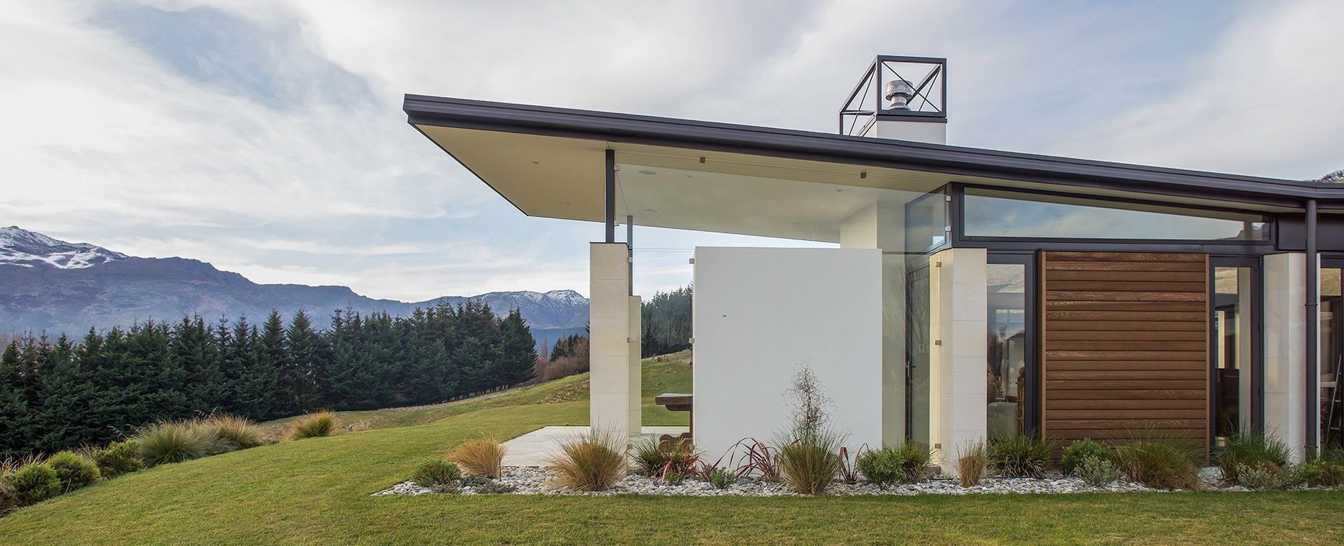 Mono Pitch Roof by Dravitzki Brown Architecture ArchiPro NZ