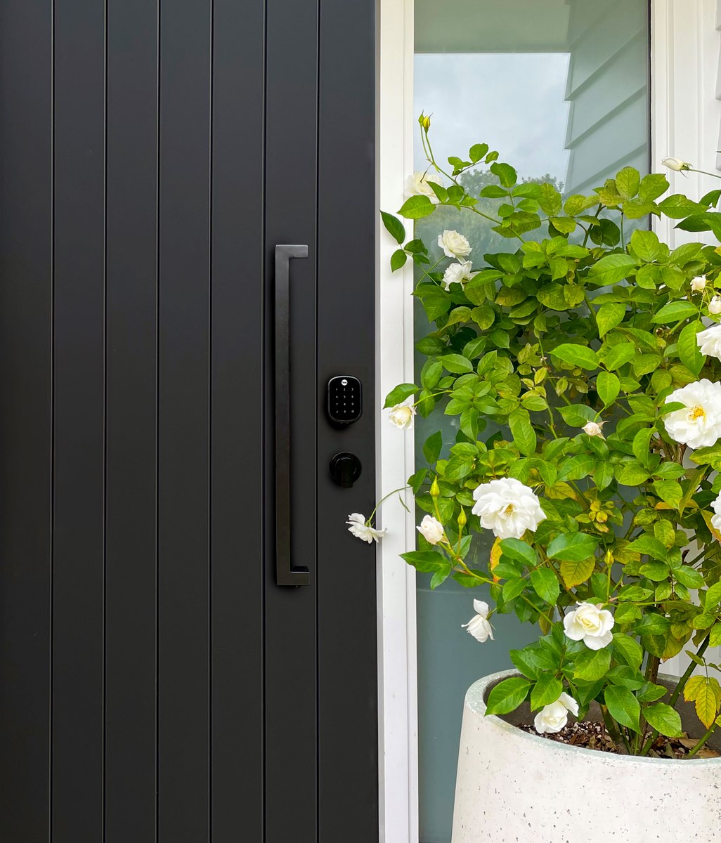 Convenience redefined: streamlining daily life with smart door hardware solutions