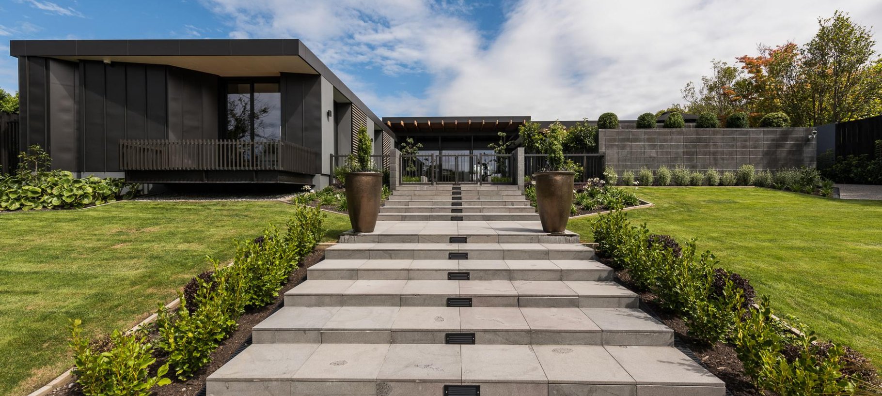 Image showcasing Understanding the Costs of Building Luxury Homes
