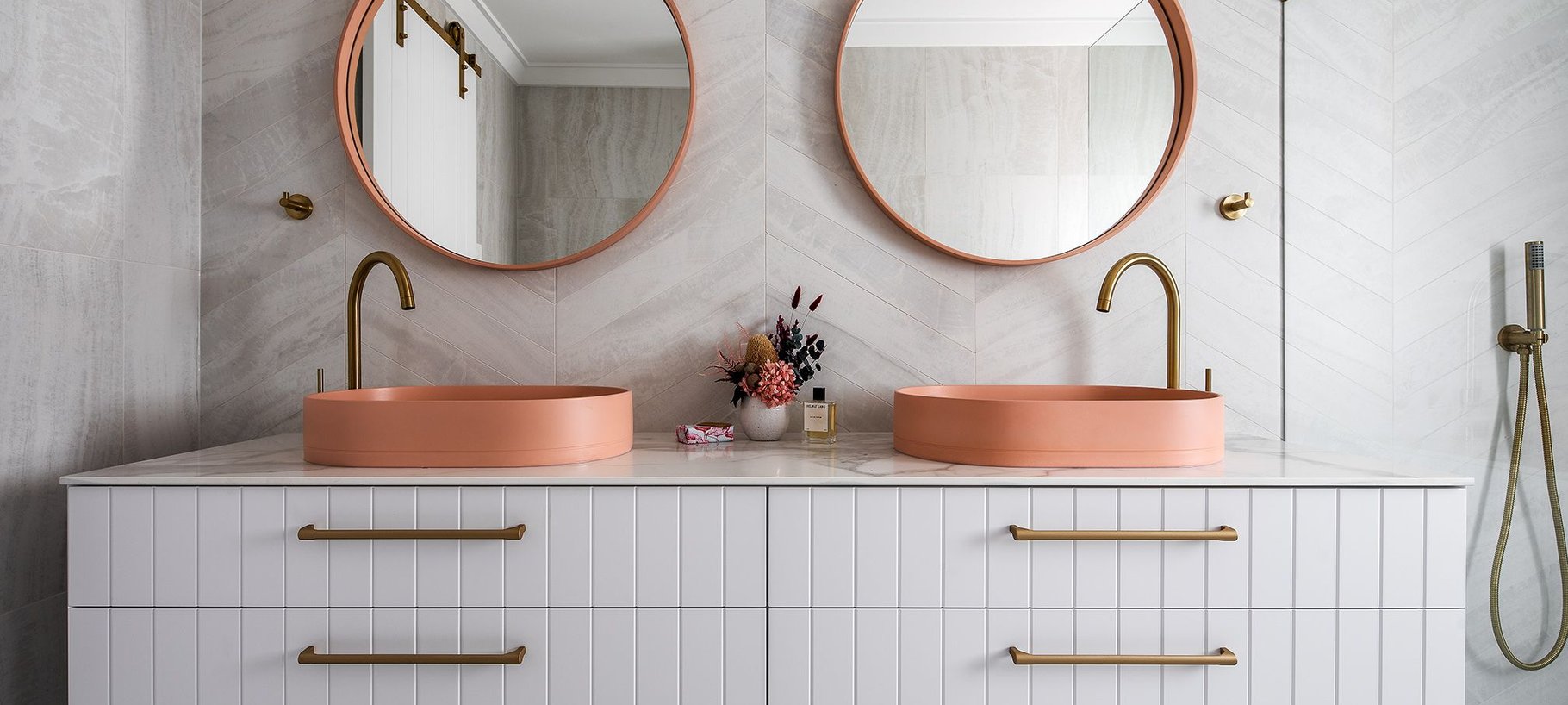 Can wallpaper be used in Australian bathrooms?