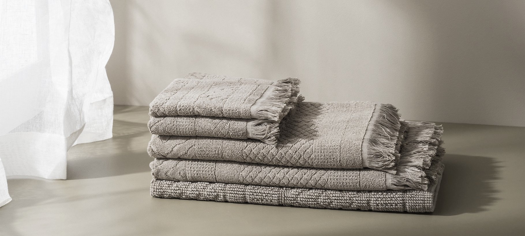 Bath sheet vs bath towel what’s right for you? ArchiPro NZ