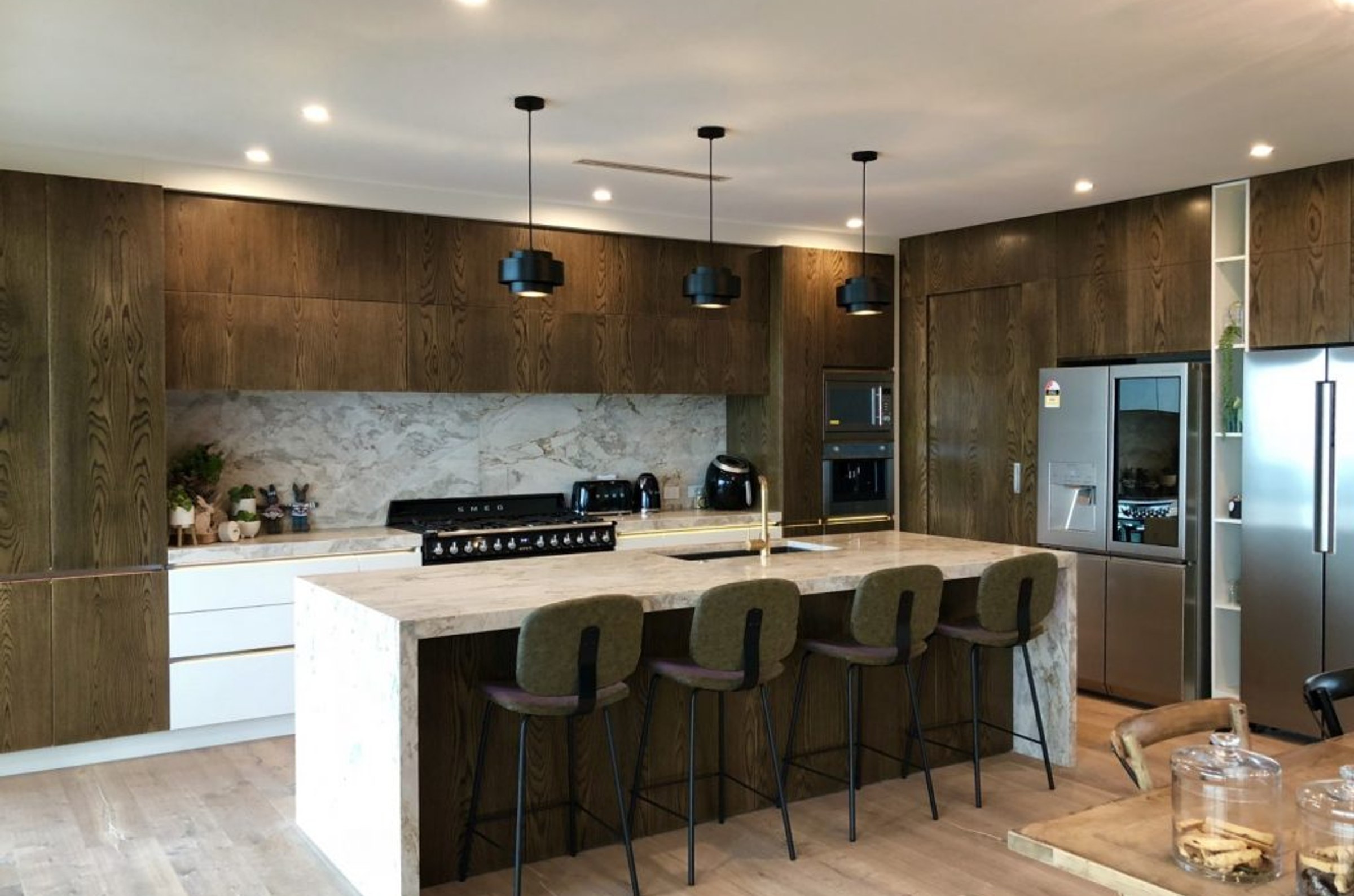Open vs Closed Kitchens What are the Differences A Kitchen ...