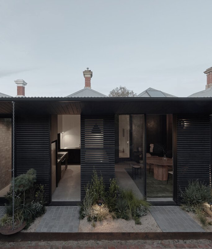 "Strong but elegant": Brunswick Lean-To by Blair Smith Architecture