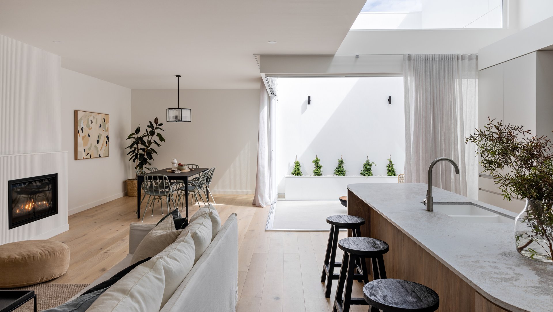Duplex Living with the Escea DF960 Fireplace