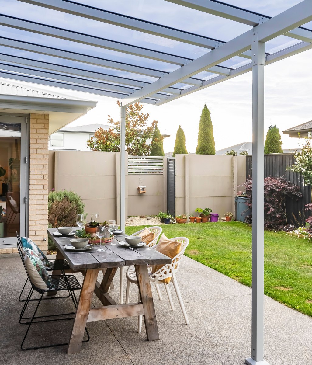 Archgola Creates Oasis for New Zealand Homeowners