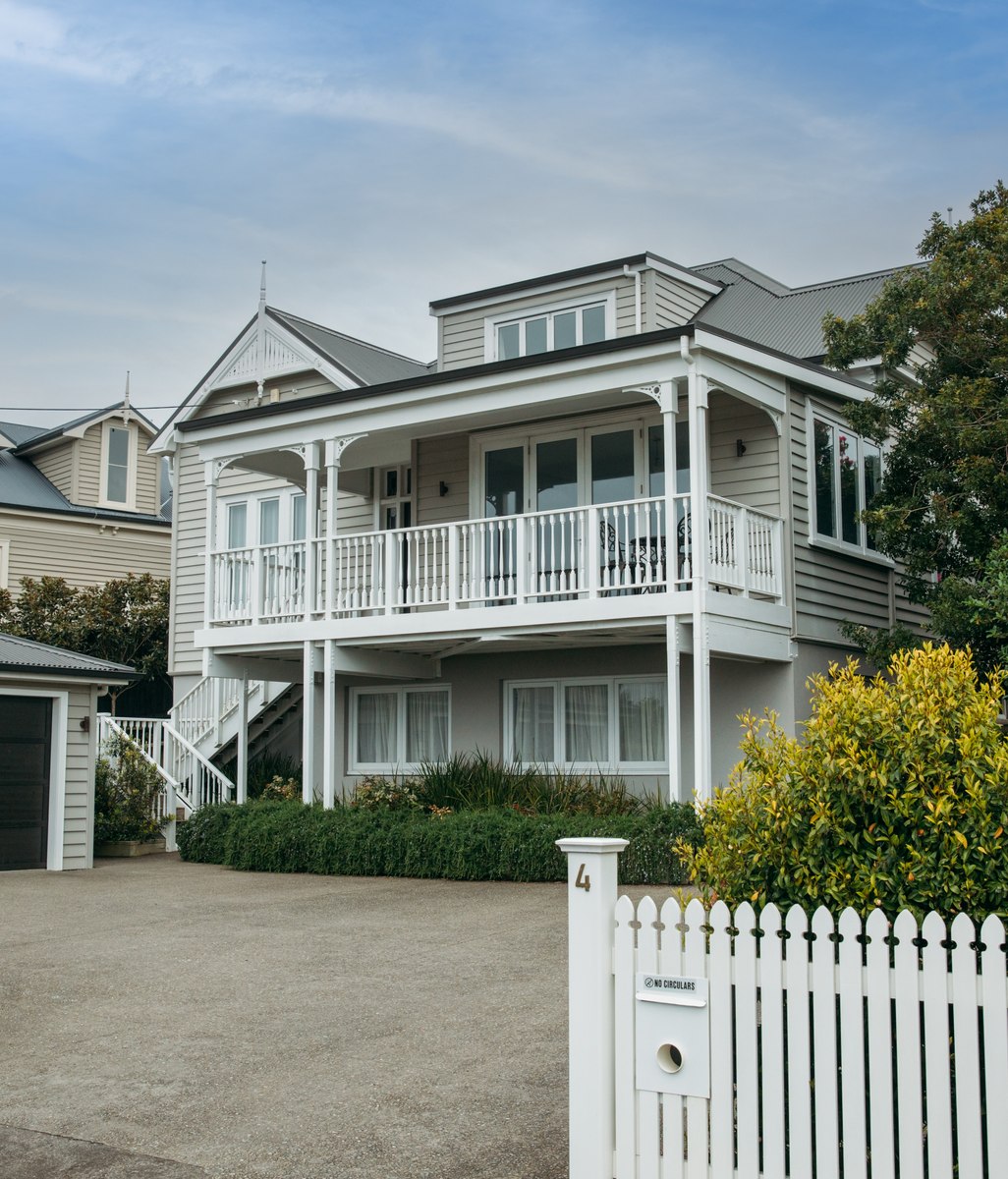 Avoid a budget blowout with these 3 tips from a renovation expert
