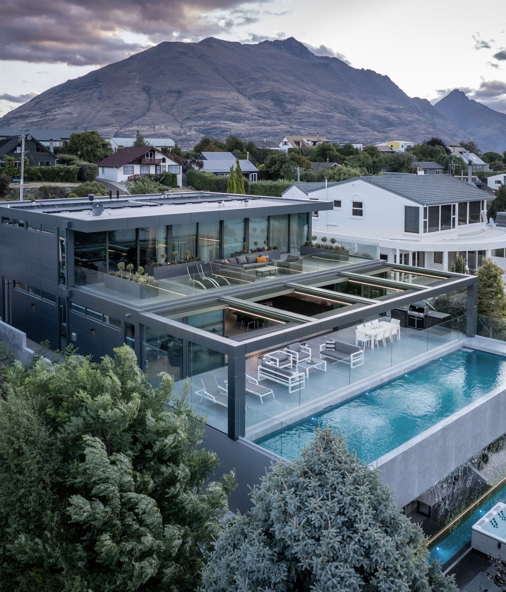 A luxury Queenstown residence layered with sensory experiences