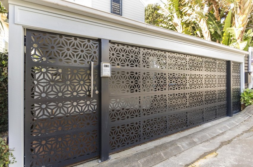 Gates On Aluminium Garage Door Design, Metal Garage Doors Gates And Fences