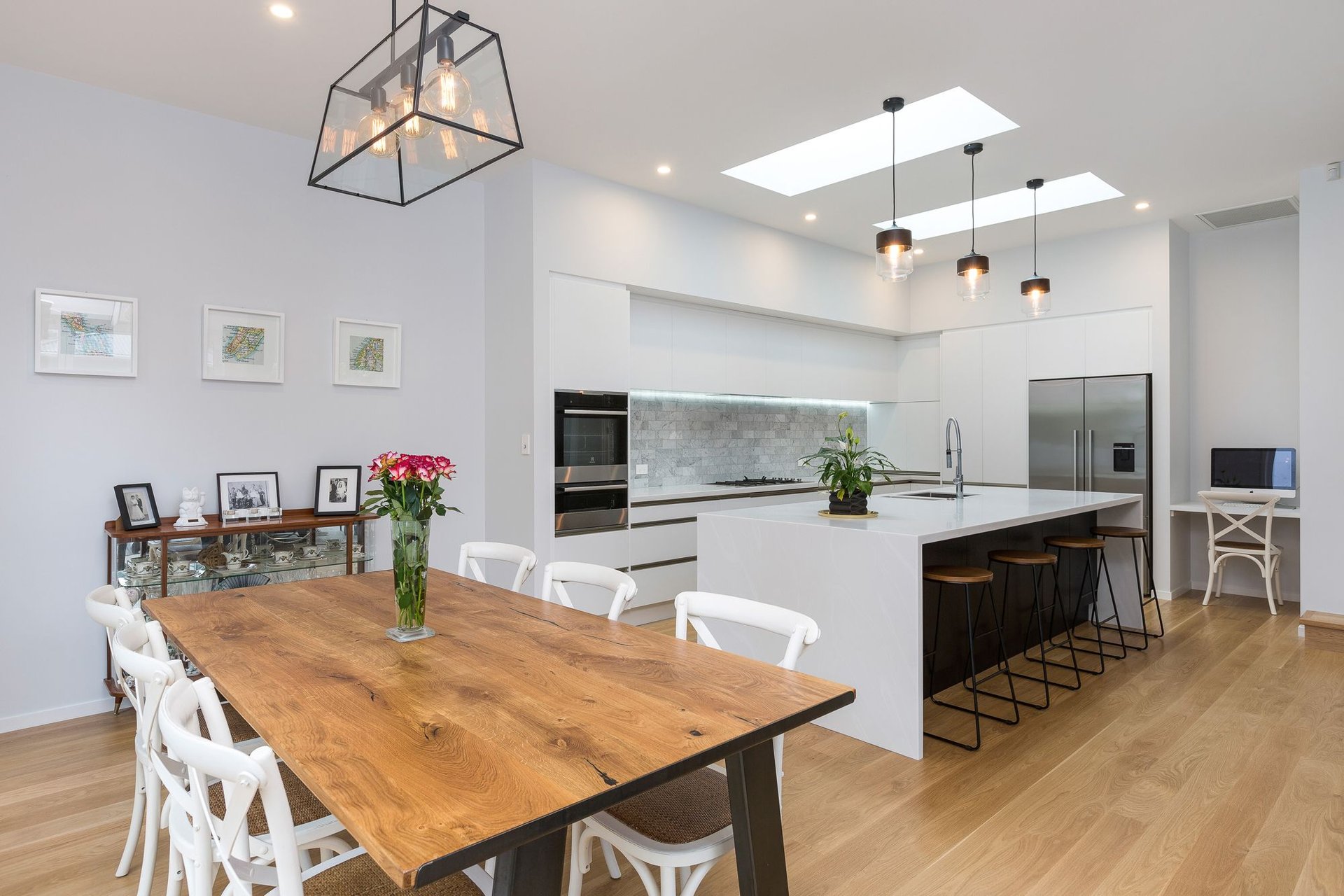 Modern Seamless Design by Kitchen Mania | ArchiPro NZ
