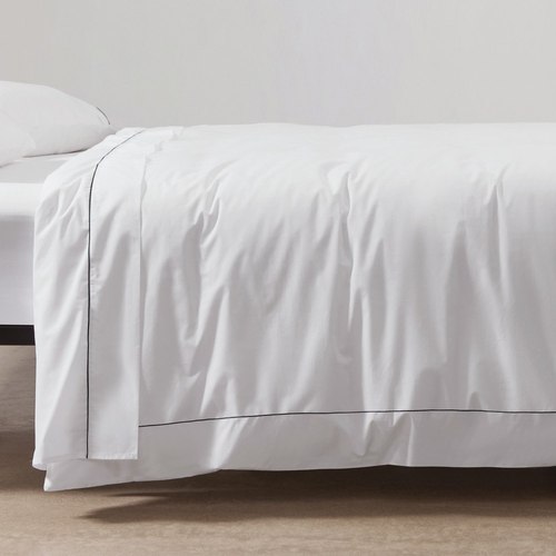 White / Black Cotton Percale Duvet Covers With Piping