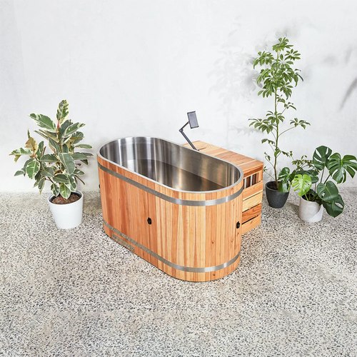 CASÁRBOL - Jacuzzi exterior Størvatt madera de cedro rojo de primera clase.  #casárbol #madera #wellness #balnearios #bienestar #sauna #spa #glamping  #salud #terapiasnaturales