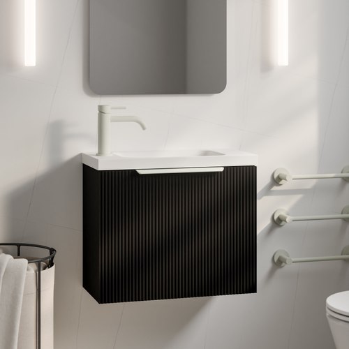 Matte Black Lineare Pillar 550 Vanity