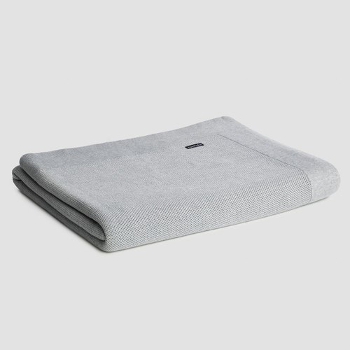 Dove Bamboo Throws