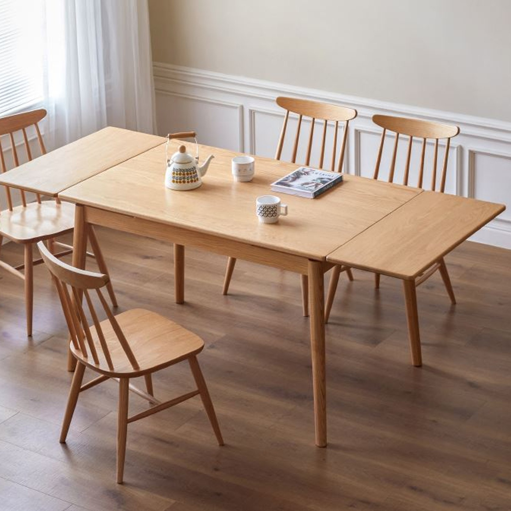 Modern oak online extending dining table