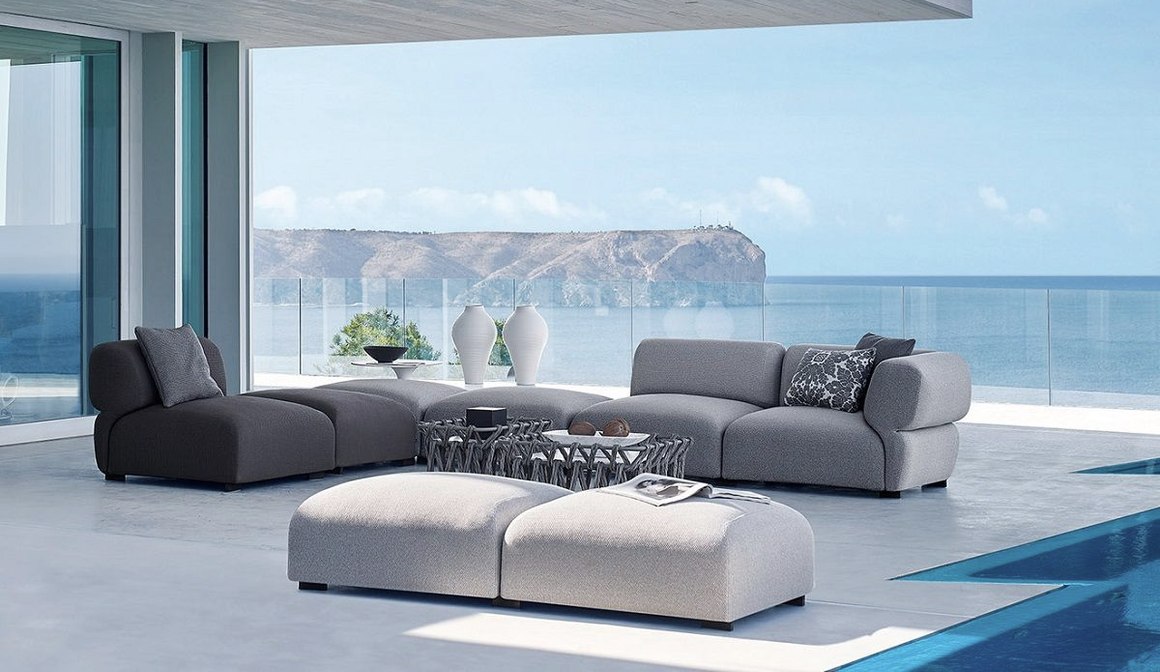 Butterfly Outdoor Sofa By B&B Italia - Lounge Seating NZ | ArchiPro