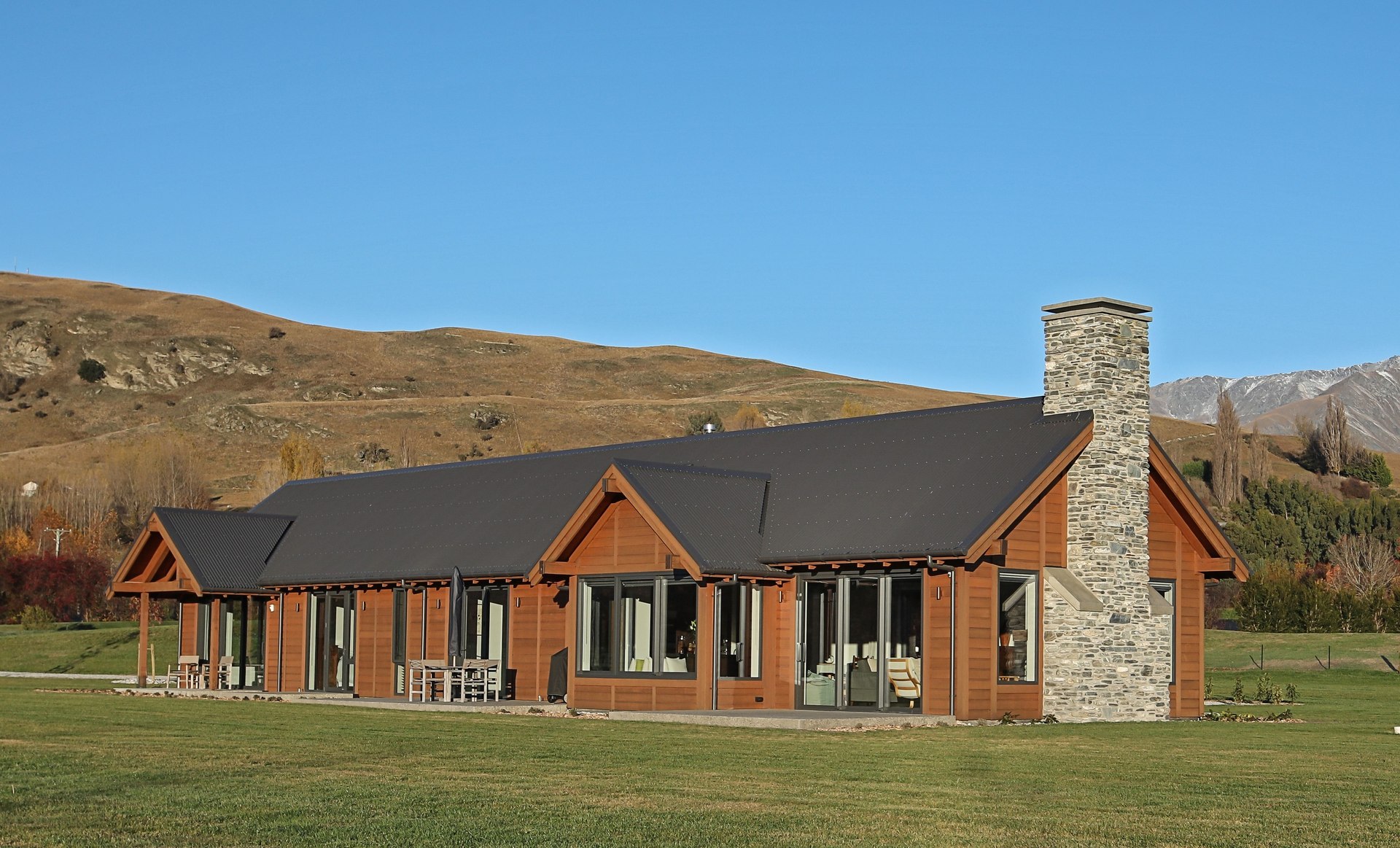 Dalefield Home in the Meadow
