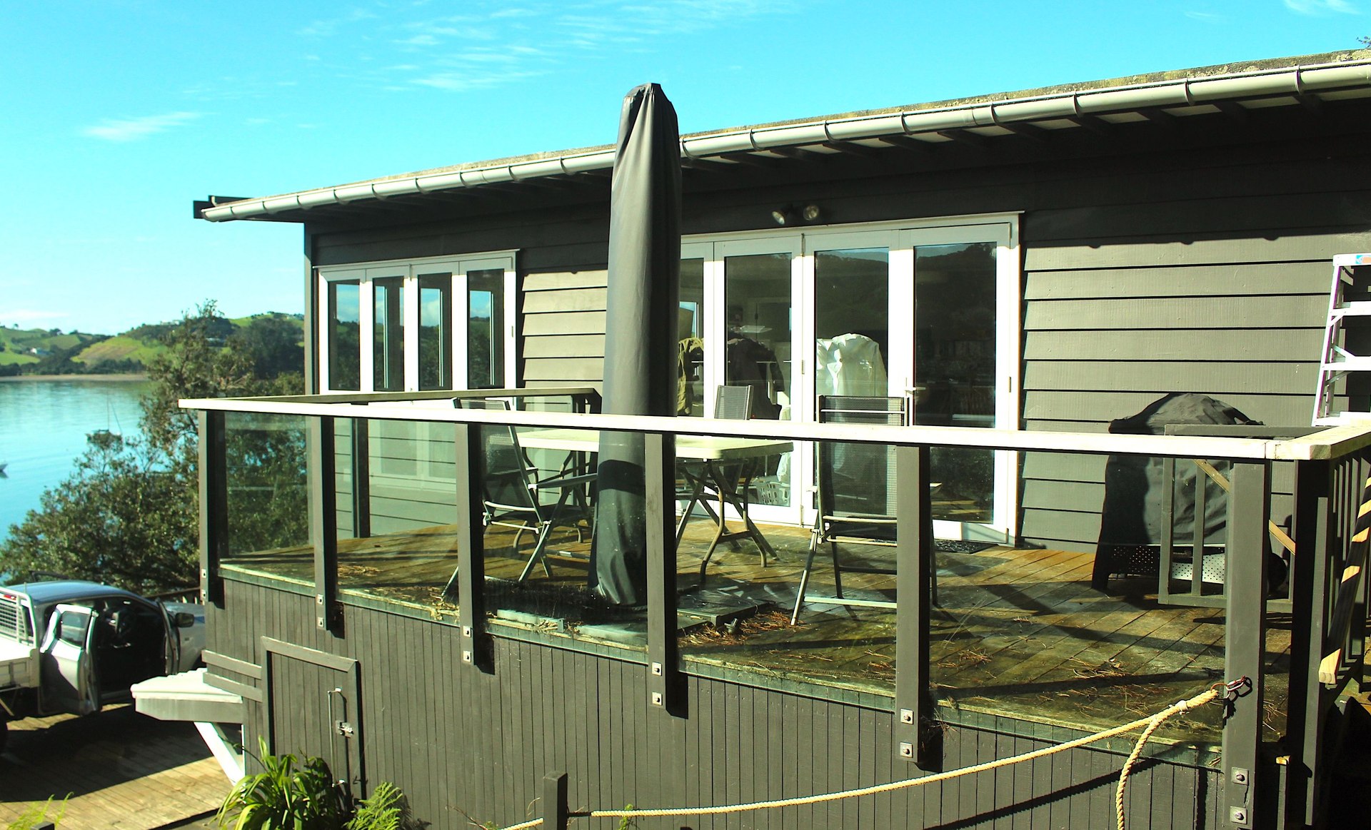Pohutukawa, Omiha, Waiheke Island