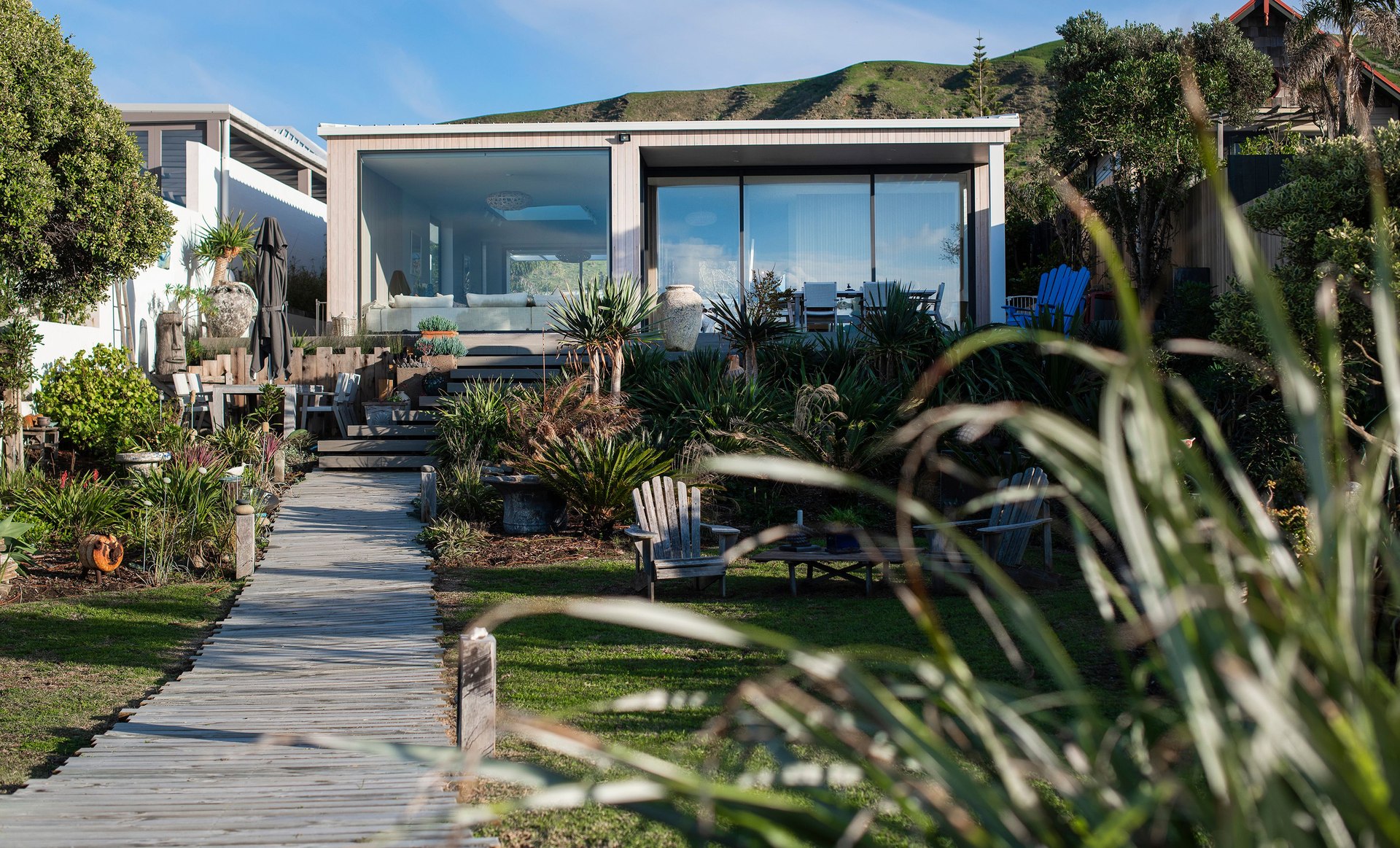 The Bach - Wainui Beach