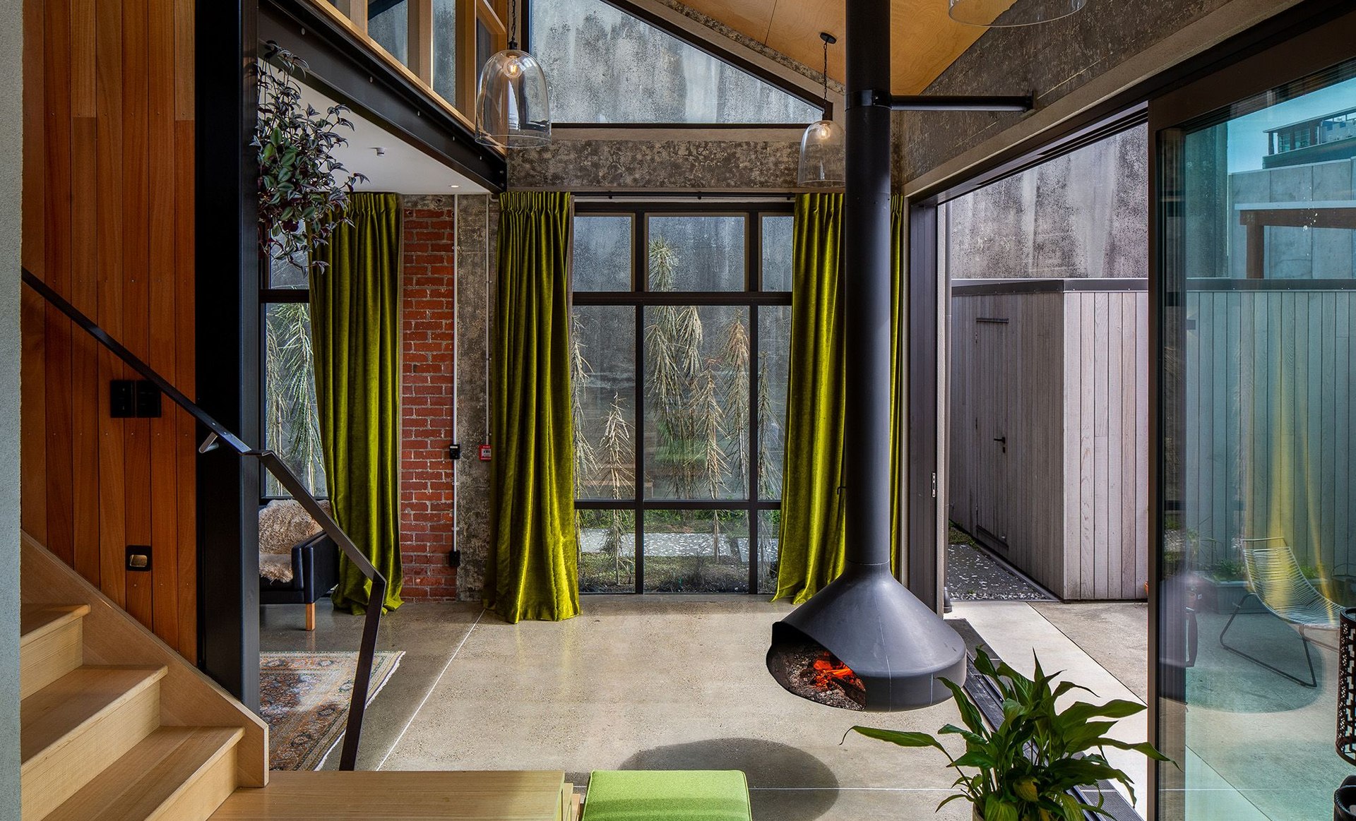 Carbonic Ice Apartment