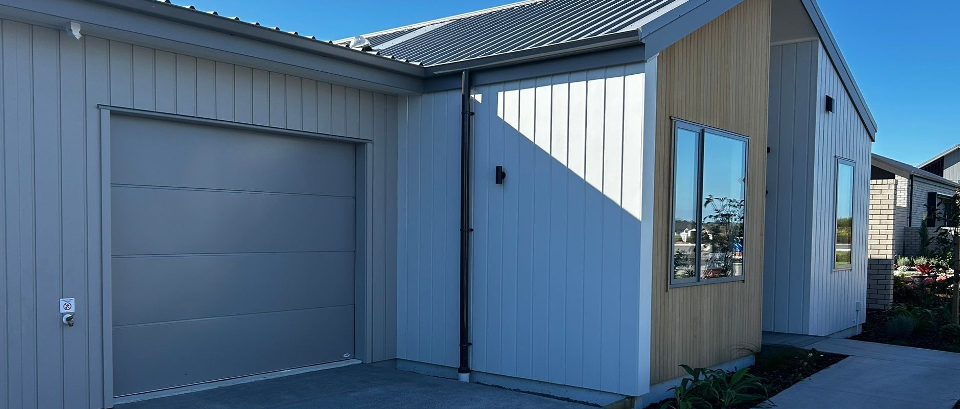 Contemporary Living | Colorsteel by Windsor Doors | ArchiPro NZ