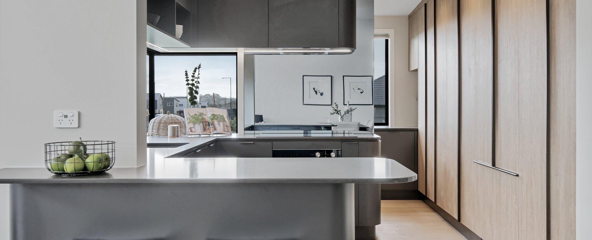 Curved Corners, Auckland by Fluid Interiors ArchiPro NZ