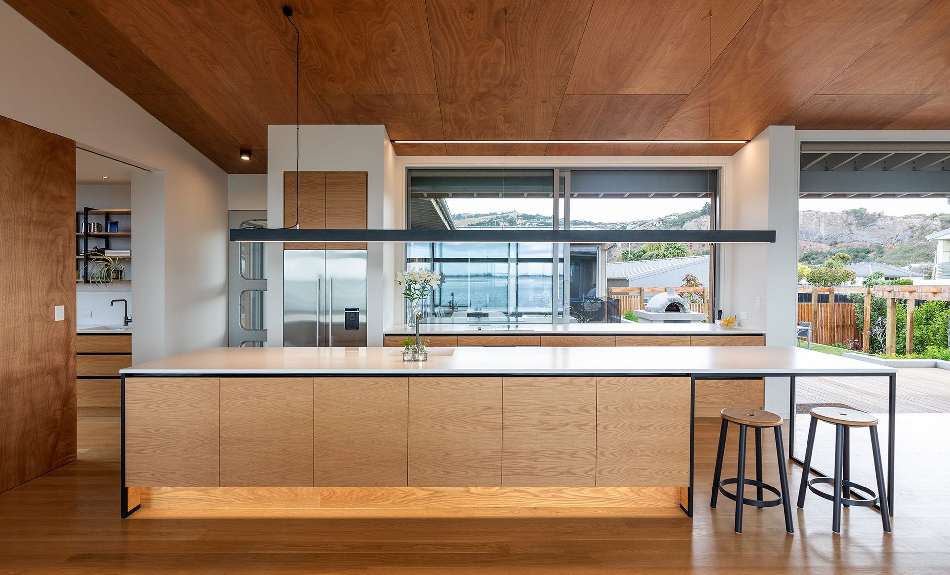 AWARD WINNING KITCHEN Estuary Ship house