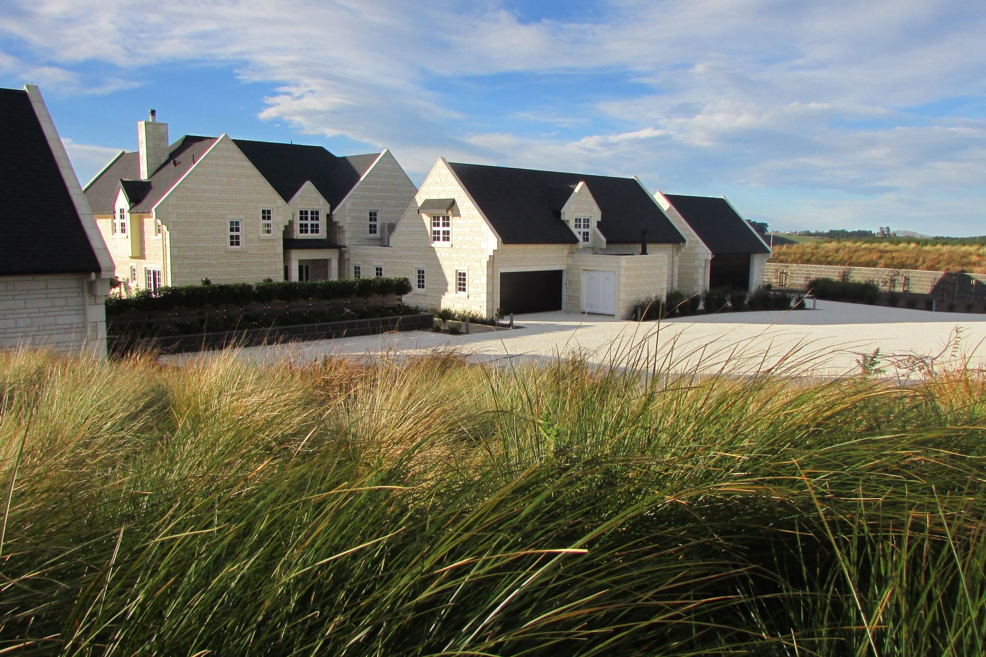 Limestone Home, Timaru by Ōamaru Stone (Parkside Quarries) | ArchiPro NZ