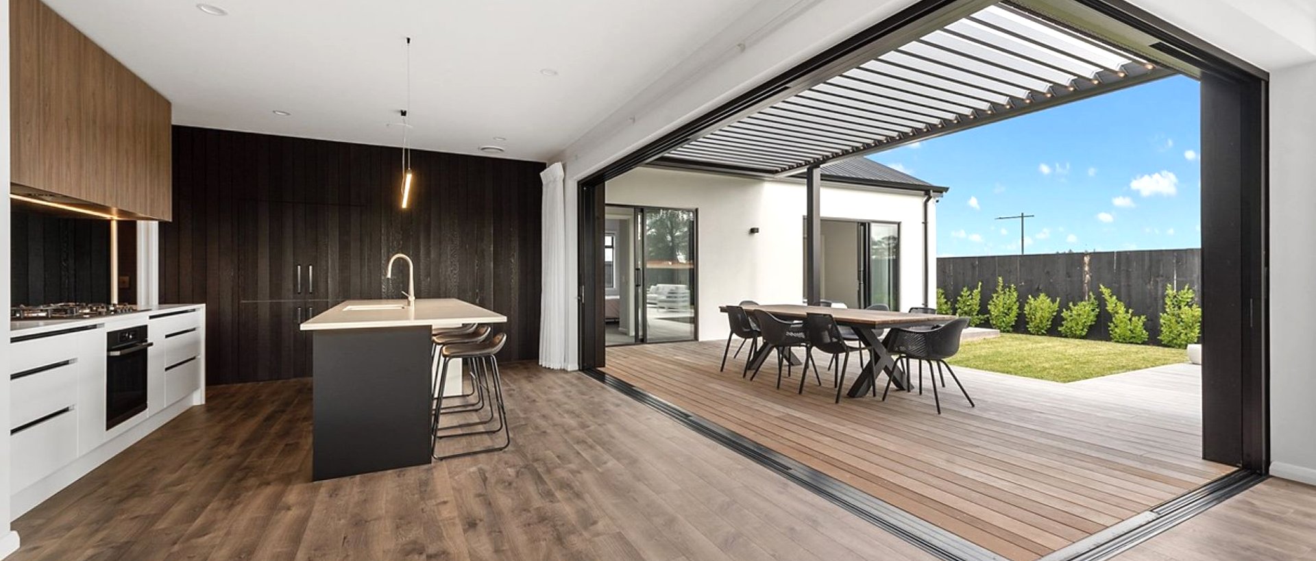 Indoor-Outdoor flow. by NZ Louvres | ArchiPro NZ