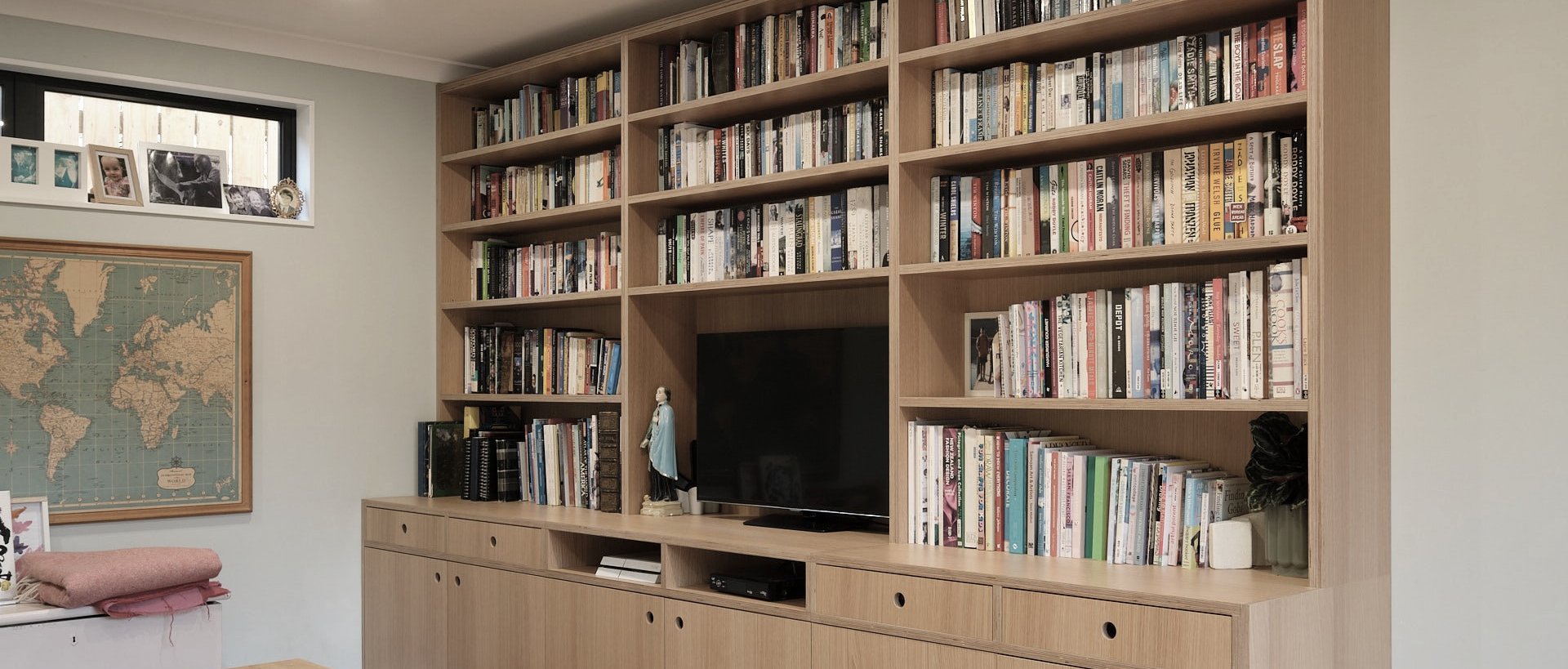 Bookcase in Island Bay by PlyLab ArchiPro NZ