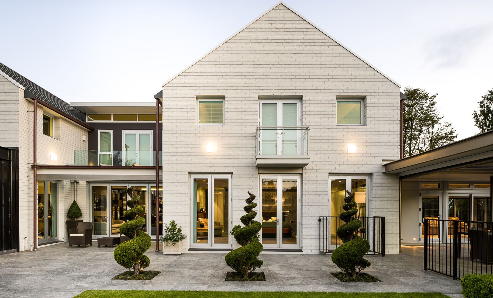 Holmwood Road, Merivale