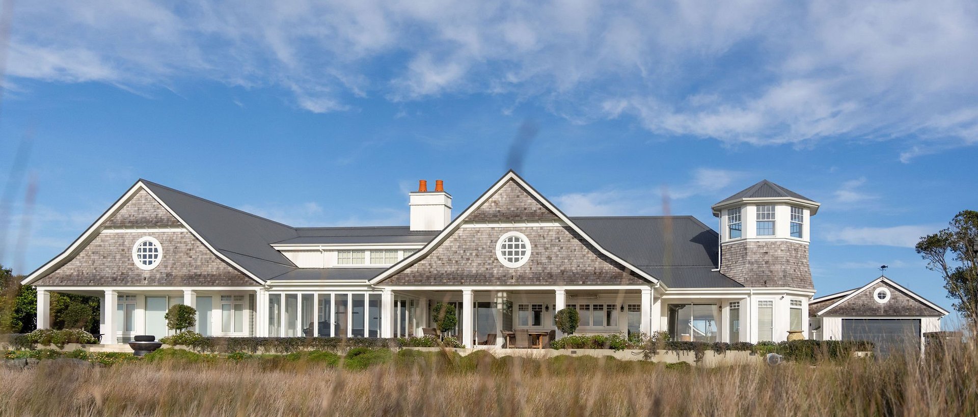 hamptons-style-home-by-arthurs-construction-archipro-nz