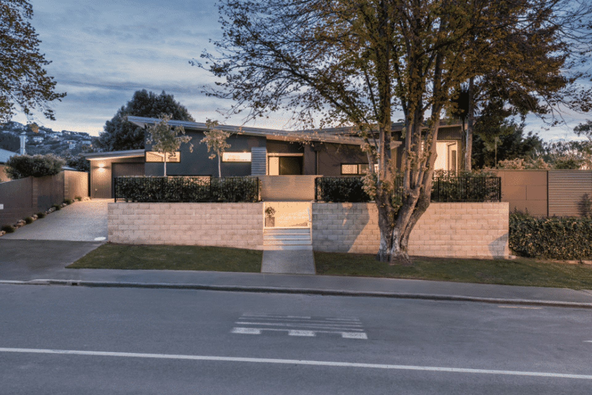 Bowenvale Ave by Frost Architectural Builders | ArchiPro NZ